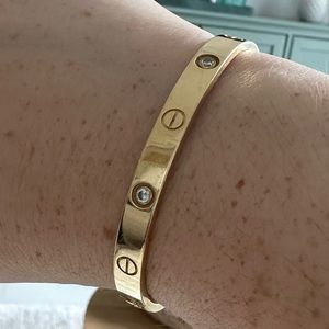 Authentic 4 diamond cartier yellow gold love bracelet